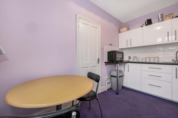 Glenthorne Gardens, Ilford, IG6