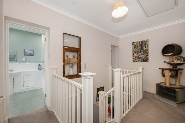 Glenthorne Gardens, Ilford, IG6