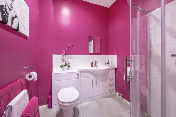 Glenthorne Gardens, Ilford, IG6