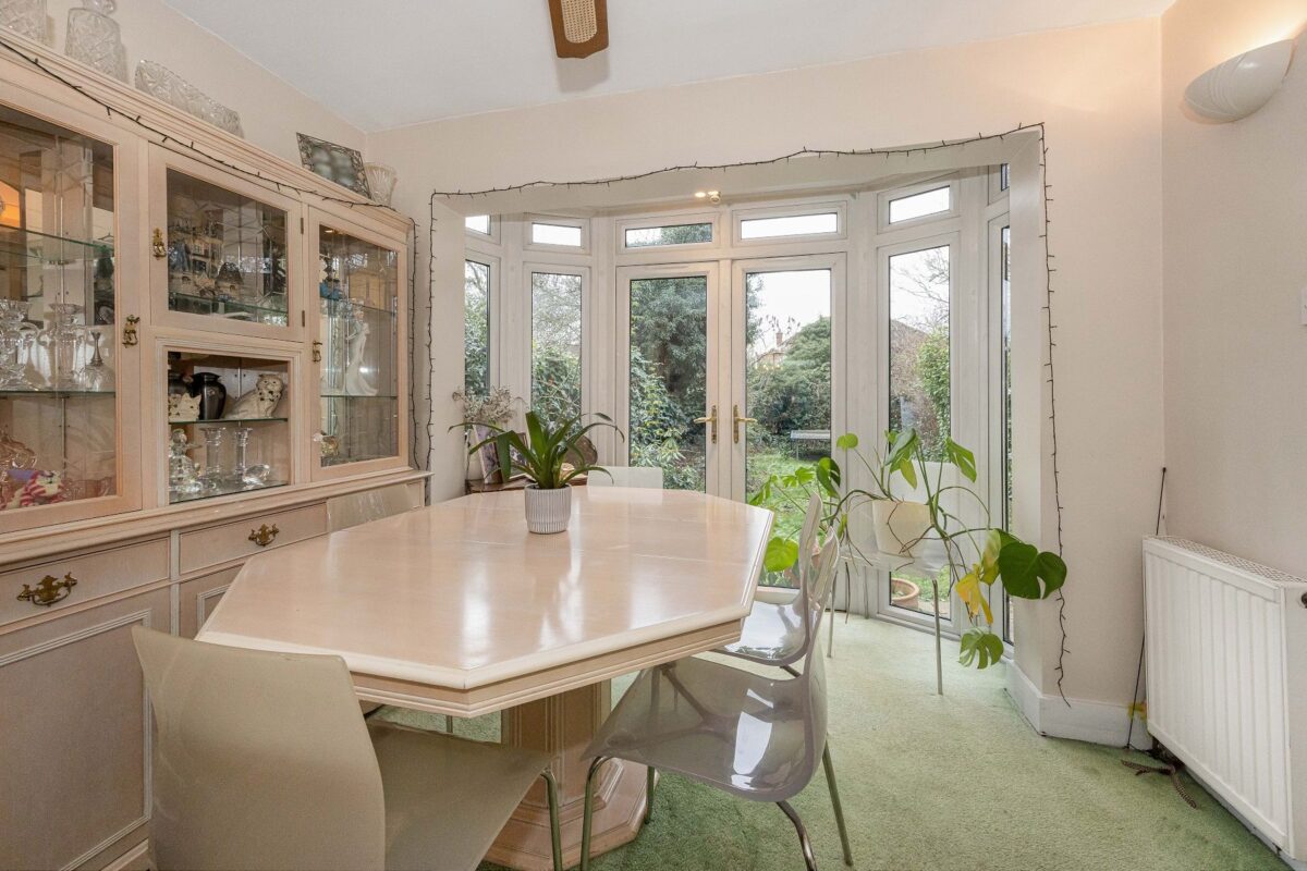 Glenthorne Gardens, Ilford, IG6