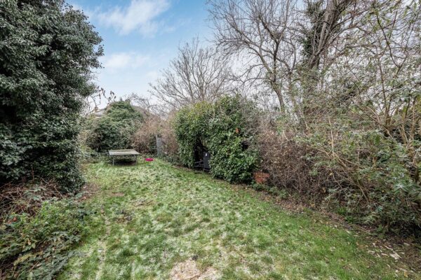 Glenthorne Gardens, Ilford, IG6