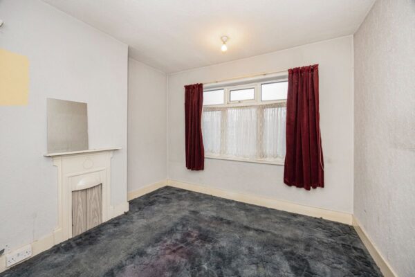 Dersingham Avenue, Manor Park, E12