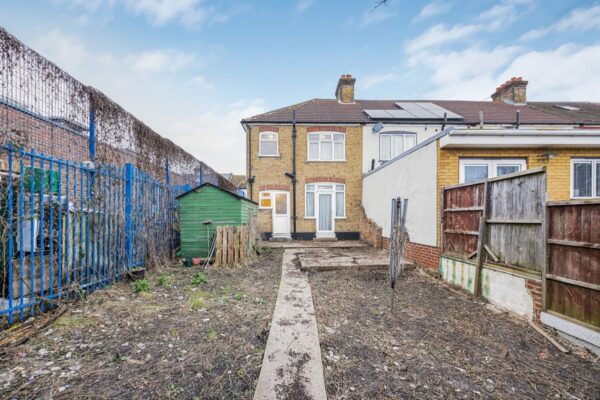 Dersingham Avenue, Manor Park, E12