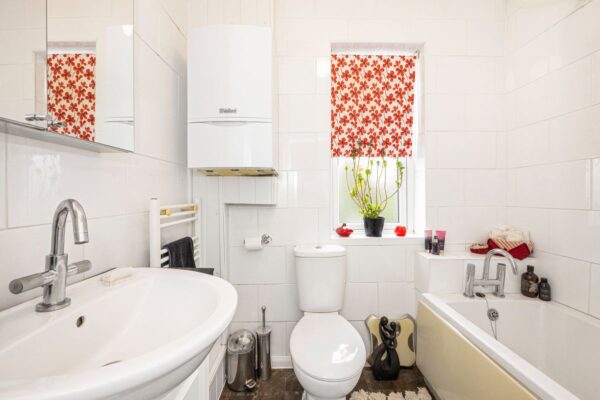 Hazelbrouck Gardens, Hainault, IG6