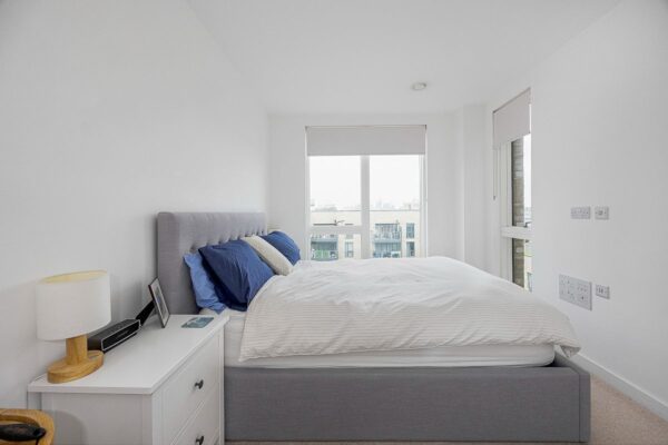 Lamington Heights, Poplar, E14