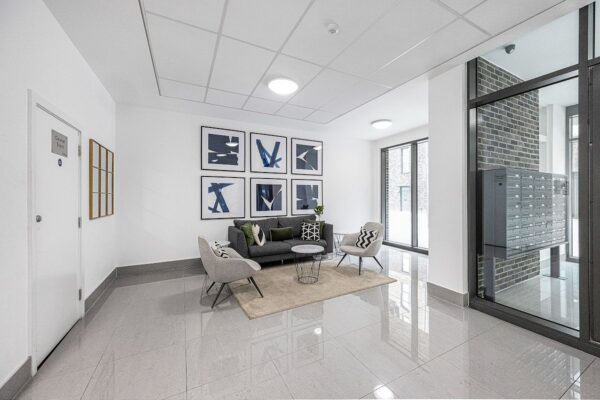 Lamington Heights, Poplar, E14