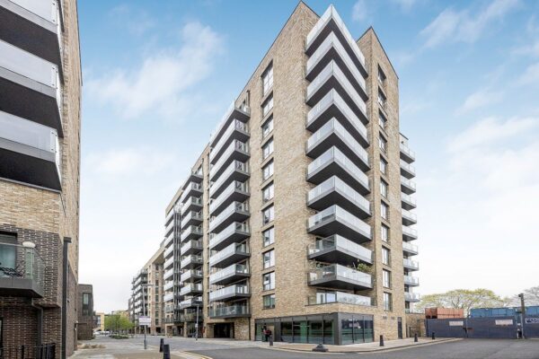 Lamington Heights, Poplar, E14