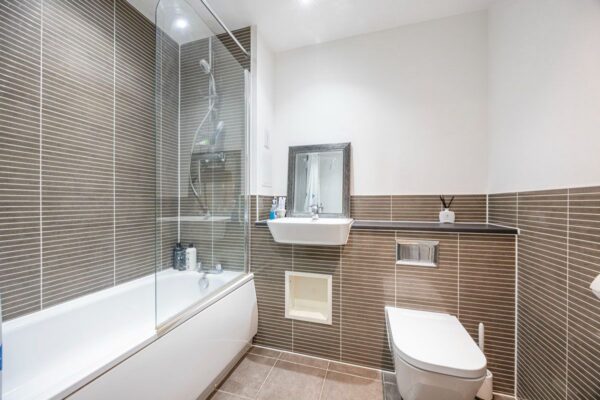 Echo House, Hainault, IG6