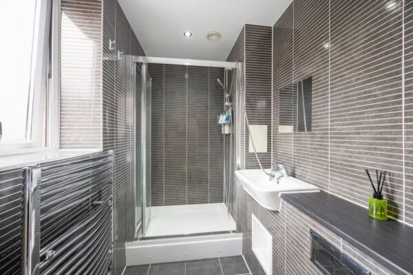 Echo House, Hainault, IG6