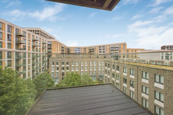 Laker House, Royal Wharf, E16