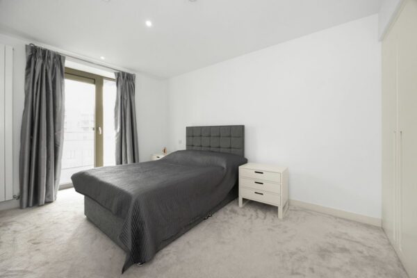 Laker House, Royal Wharf, E16