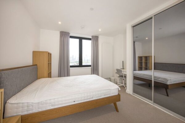 River Apartments, Bow, E3