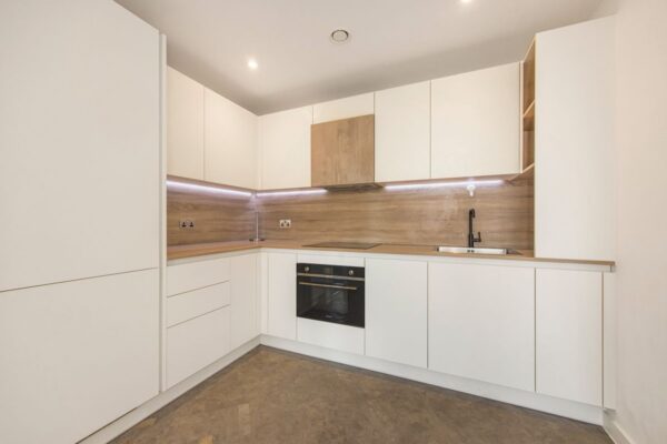 River Apartments, Bow, E3