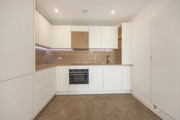 River Apartments, Bow, E3