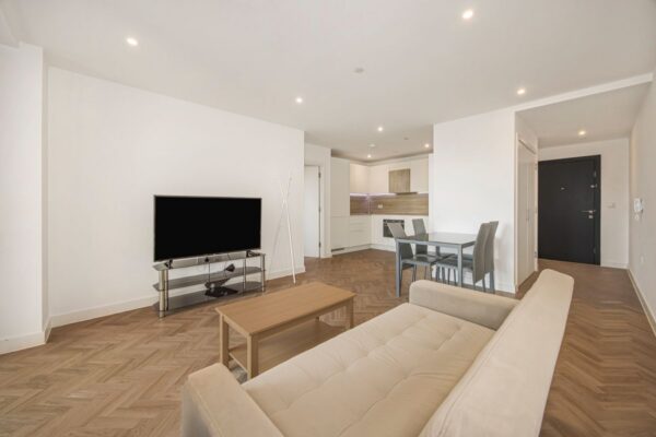 River Apartments, Bow, E3