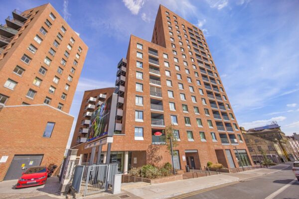 River Apartments, Bow, E3
