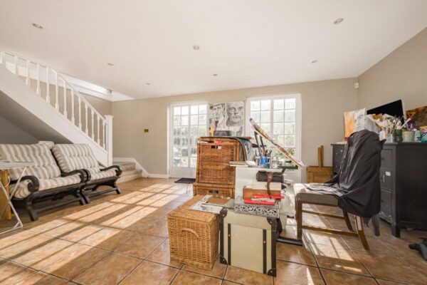 Carroll Hill, Loughton, IG10