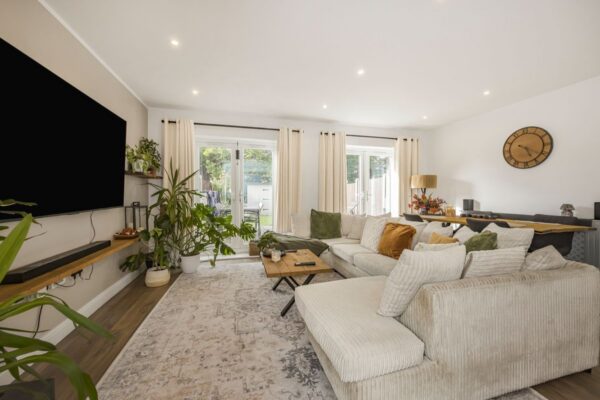 Prestwood Drive, Romford RM5