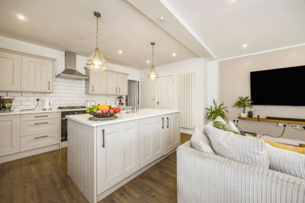 Prestwood Drive, Romford RM5